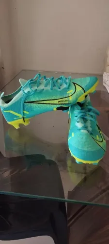 Chuteira Nike mercurial.N 41/42.