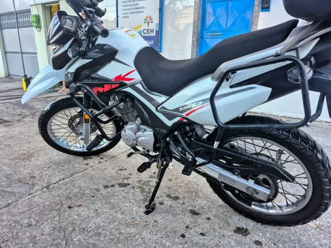 Moto NK 150 Suzuki Hajoue JTZ