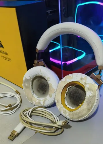 Headset Corsair Virtuoso RGB Wireless