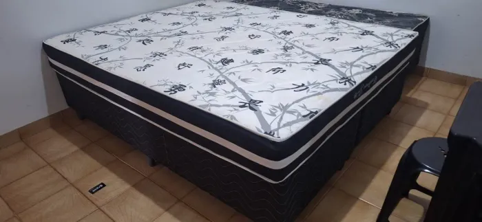 Cama queen