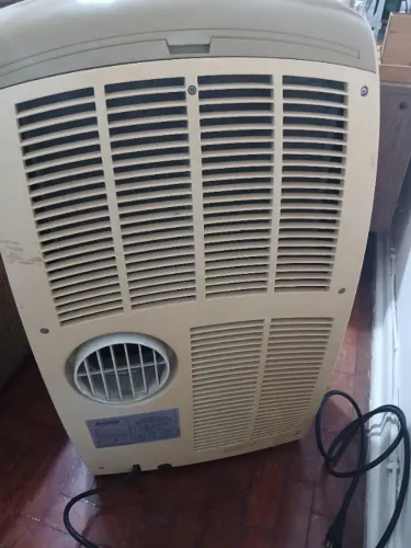 Vendo ou troco,ar-condicionado nao funciona precisa avaliar conserto