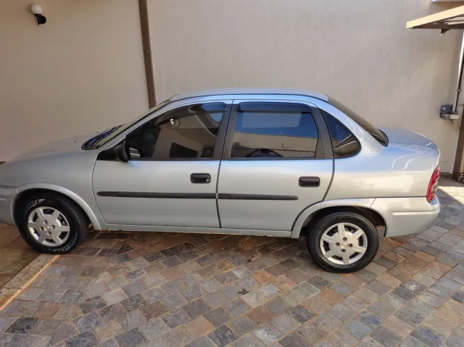 Chevrolet Classic Life/ls 1.0 VHC Flexp. 4P 2010