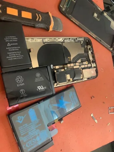 Bateria iPhone XR & 11 só 179$ + brinde