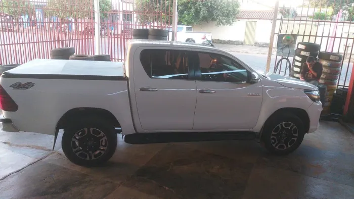 Toyota Hilux CD SR 4X4 2.8 TDI Diesel Aut. 2020
