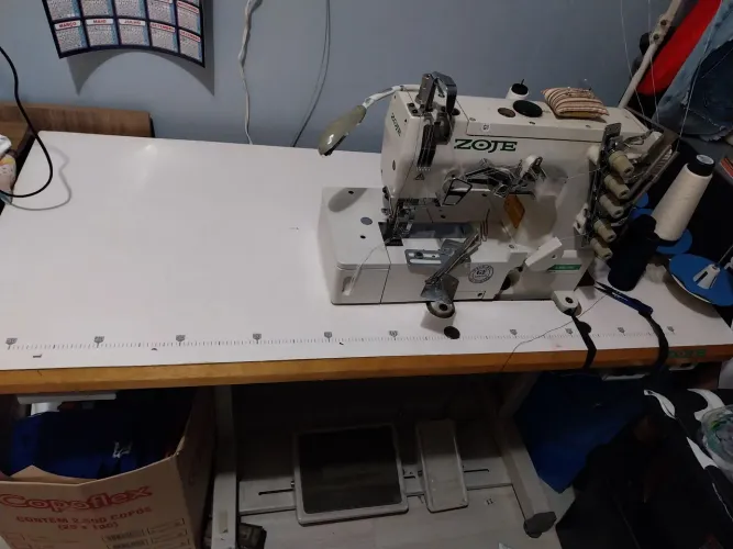 Maquina galoneira industrial 5 fios zoje