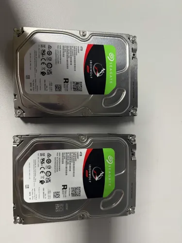 Vendo HDD Seagate IronWolf 4TB