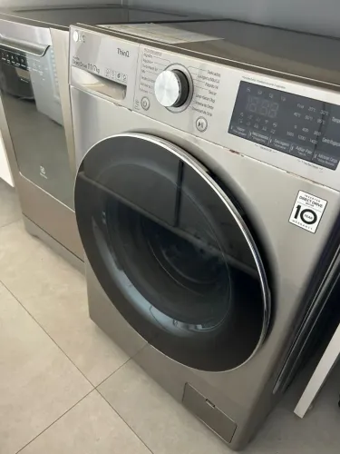 Lavadora e Secadora LG 11kg/7kg Inverter Direct Drive - Vapor (ThinQ)