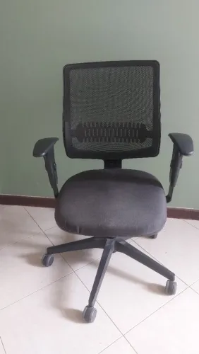 Cadeira de escritório excelente