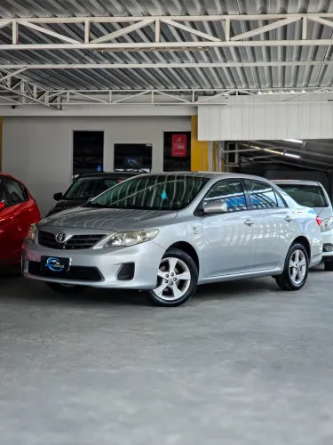 Toyota Corolla GLI 1.8 Flex 16V Mec. 2013