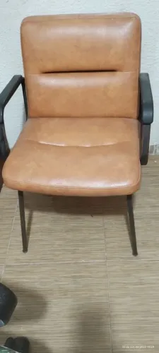 Cadeiras em couro partir de 150