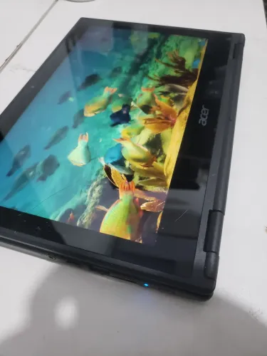 Vendo Notebook Tablet 2 em 1 Acer/ Bateria boa/ 4 Gigas Memória/ SSD 32 GB, Chromebook Os