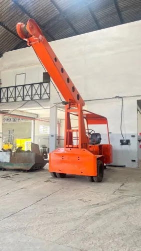 GUINCHO CANARINHO HYSTER