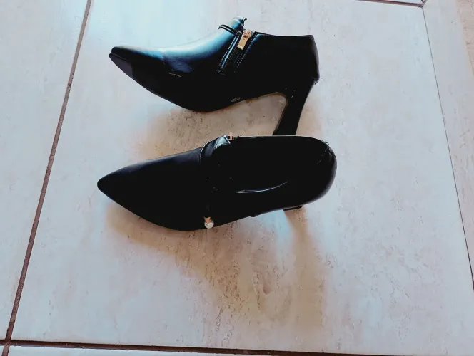 Botinha feminina 