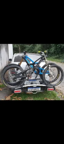 Rack THULE transbike de engate para 3 bikes.
