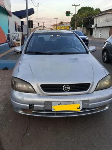 Chevrolet Astra 2.0/ CD/ GLS 2.0 MPFI 16V 3P 1999