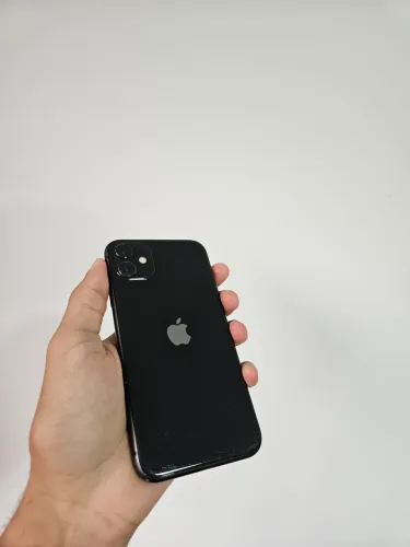 iPhone 11 Preto 128GB - Funcionando Perfeitamente / Acompanha Carregador