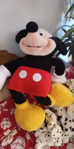 Mickey grande, Mickey normal e Minie 