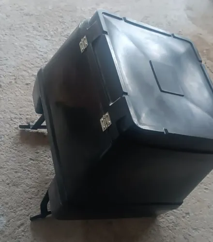 Bau Para moto 90Litros com Suporte