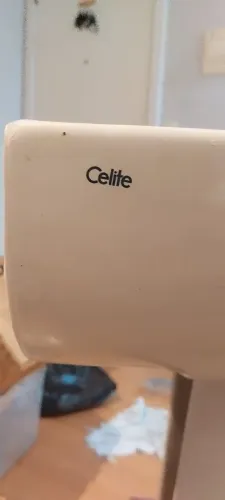 Lavatório com coluna CELITE - PRA SAIR RÁPIDO