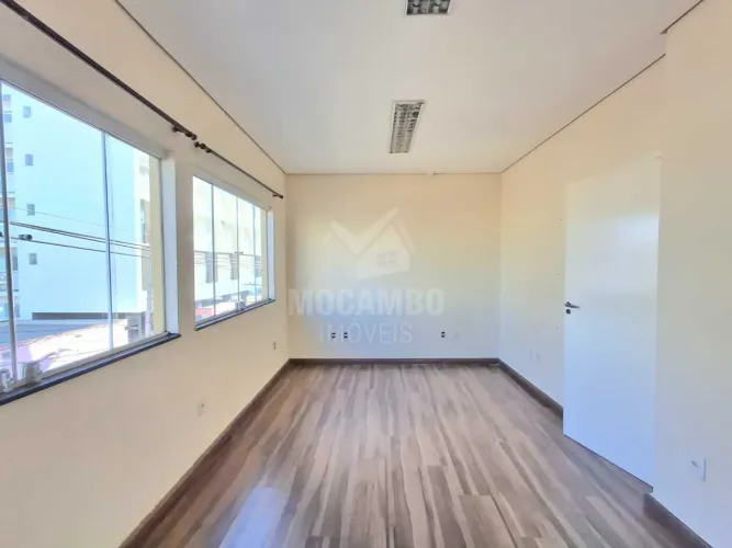 Sala - / Comercial / Centro