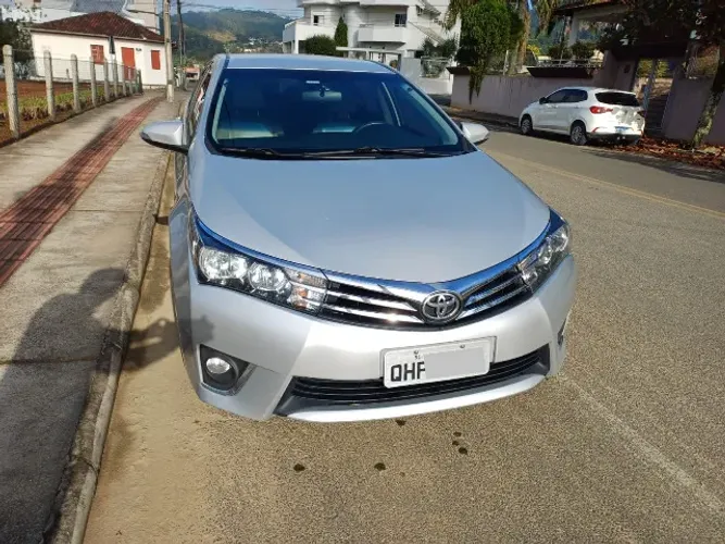 Toyota Corolla GLI 1.8 Flex 16V Aut. 2016