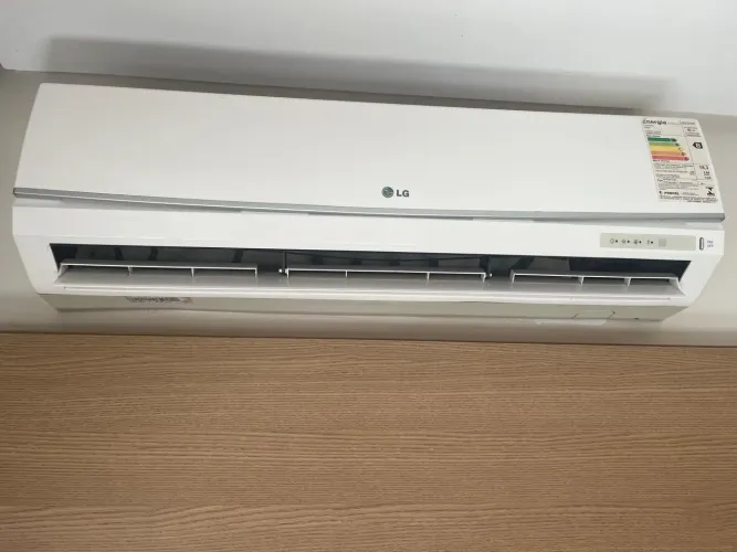 Split LG 9000 btus quente e frio 