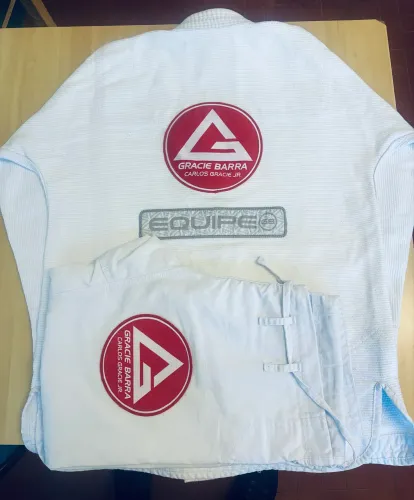 Kimono Gracie Barra GB v3 Atleta A 2