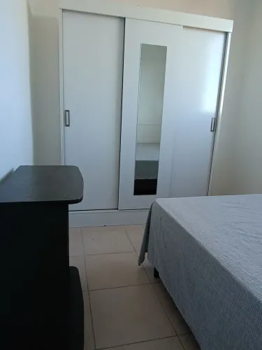 Alugo quarto mobiliado para mulher no Boa Vista