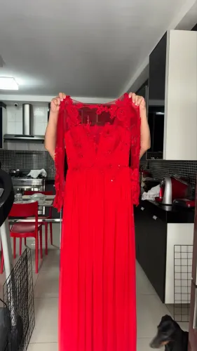Vestido de festa vermelho com pedrarias- TAM M