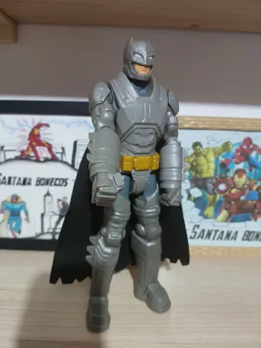 Batman 30cm original marca Hasbro