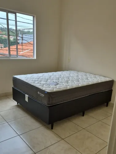 Cama box casal Ortobom - Colchão Pro Saúde Superpocket e Base Sommier Cori black