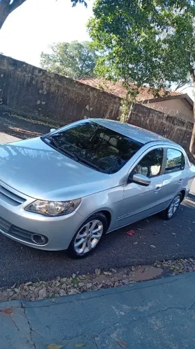 Volkswagen Voyage Comf/highli. 1.6 MI T.flex 8V 4P 2012