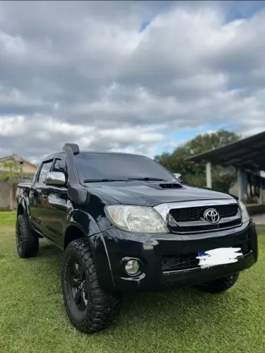 Toyota Hilux CD SRV D4-d 4X4 3.0 TDI Diesel AUT 2011