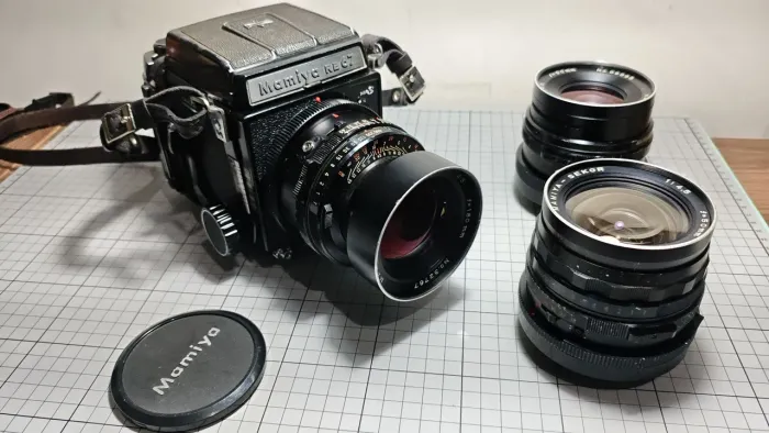 Câmera Médio formato Mamiya RB67