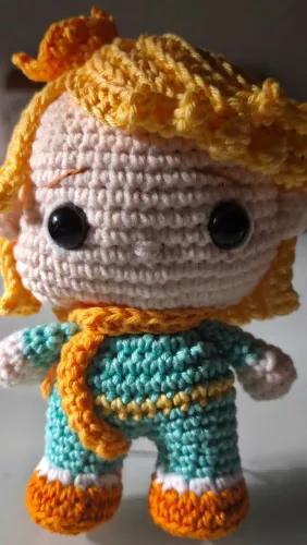 Boneco de crochê Amigurumi 14cm