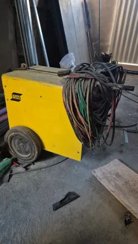 Maquina de solda ESAB