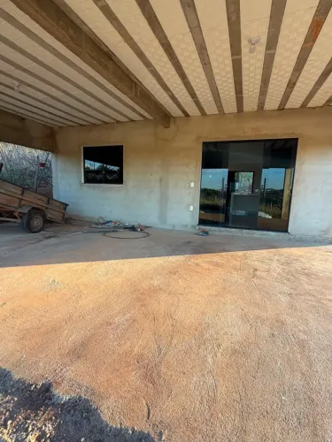 Casa 2 Quartos + 660m² de Terreno em Betim | R$ 285 Mil