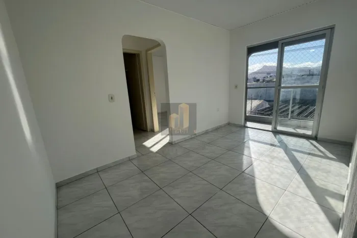 Aluguel Anual - Centro - Próx. a 4ª Avenida