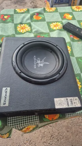 Subwoofer slin Corzus