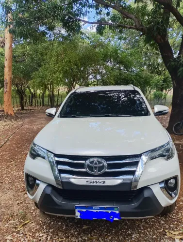 Toyota Hilux SW4 SRX 4X4 2.8 TDI 16V Dies. Aut. 2017