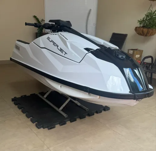 Jet ski yamaha super jet