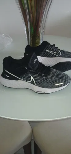 Nike Zoomx invincible run 2 n.41 novo