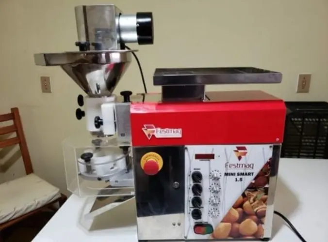 máquina de fazer salgados festmaq mini smart 1.5 0056