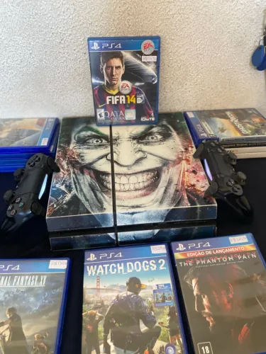 PS4 com 12 jogos