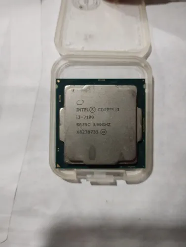 Processador Intel I3 7100