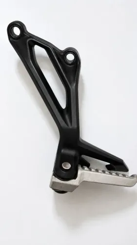 Suporte Pedaleira Garupa Original Kawasaki Z900 2017 a 2023.| Lado direito