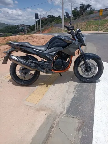 Vendo fazer 250 cilindrada