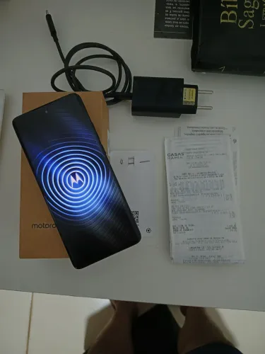 Celular Motorola Edge40 neo 5G