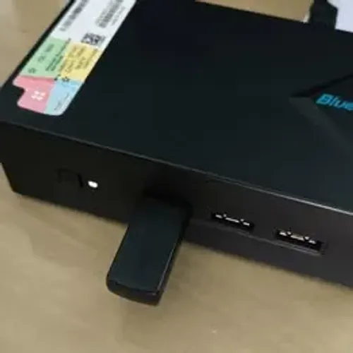 Mini PC Blue LV Plus XE Intel Quad Core 2GB RAM 32GB eMMC