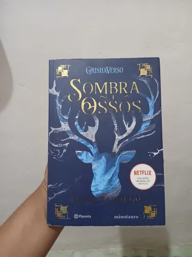 Livros Trilogia GrishaVerso ? Sombra e Ossos